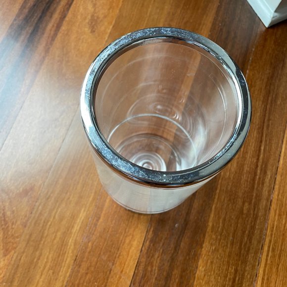 Iceless Clear Acrylic / Chrome Wine Cooler - Picture 2 of 2